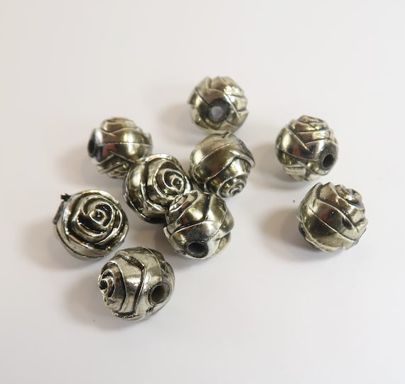 Silver Antique Flower Spacer Beads, Plastic Round Beads for Bracelet Making, DIY Jewelry Supplies, Birthday Gift for Beader, 20 Pcs
