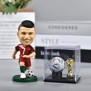 Ronaldo bobblehead - Etsy 日本