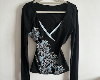 Black and Blue Y2K Floral Long Sleeve Top, 2000s Aesthetic Grunge Fairycore Shirt, Emo Goth Indie It Girl Graphic Streetwear Top