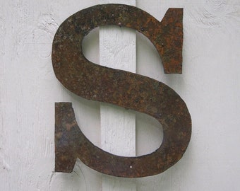 Metal letter "S"