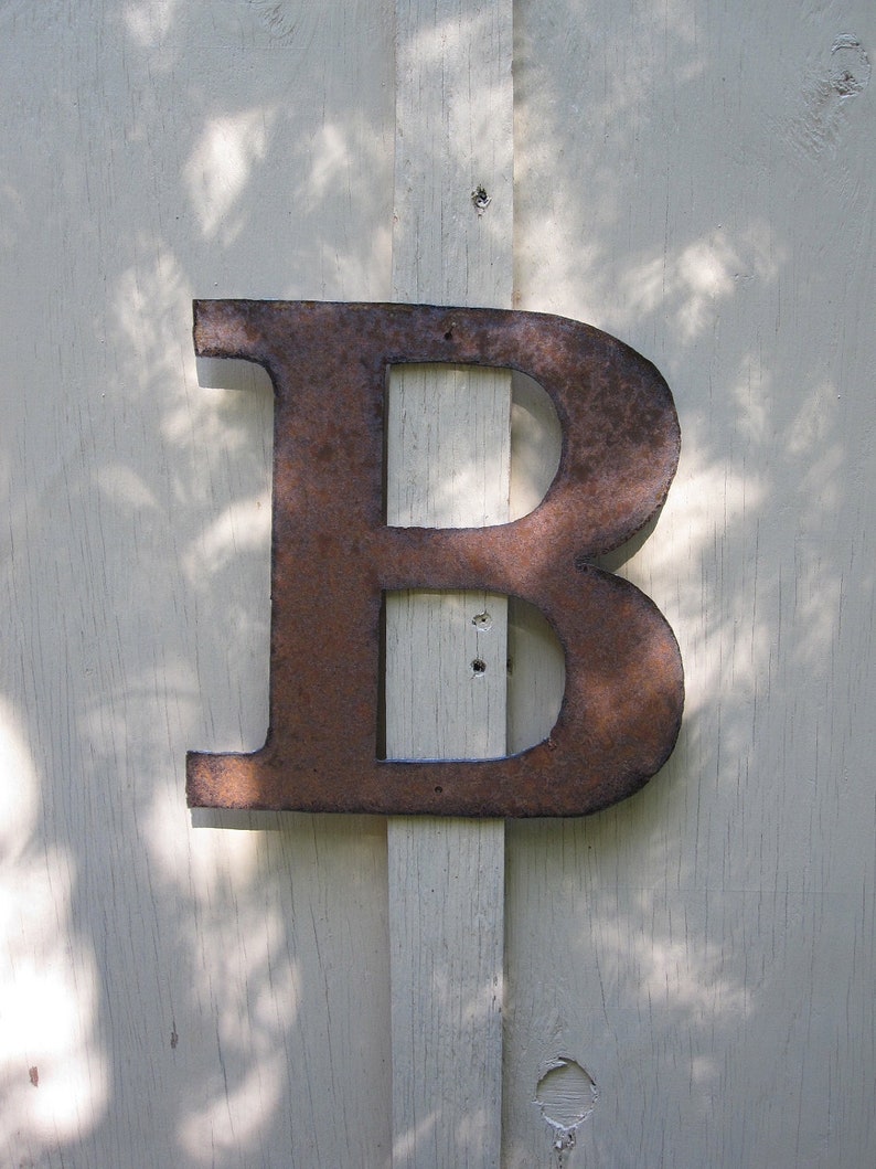 Metal letter B image 1