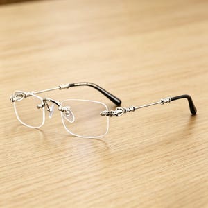 Gafas Y2K de titanio plateado con cruz — Gafas rectangulares sin montura estilo gótico retro (montura minimalista vintage) / Bloquean la luz azul / Regalo para ella