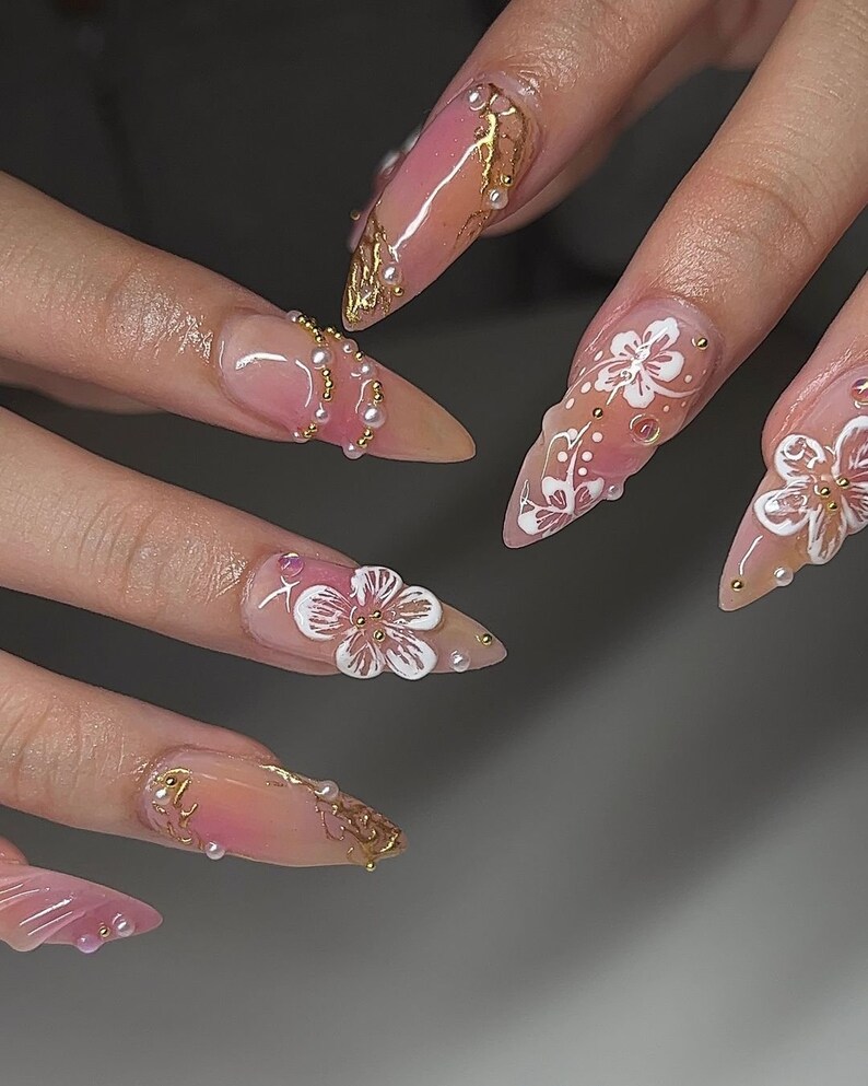 Luxury Flower Press on Nails Chic Blossom Tips Nail Art Elegant Floral