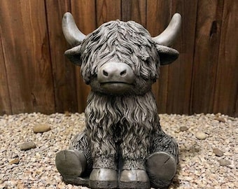 Highland Cow Garden Statue Concrete Cow Sculpture Outdoor Farm Animal Decor Rustic Yard Ornament Lawn Decor Country Gift Stone Art