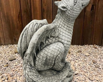 Estatua de dragón de hormigón, decoración de jardín de fantasía, escultura de dragón para exteriores, figura de criatura mítica, adorno de jardín, decoración gótica para césped.