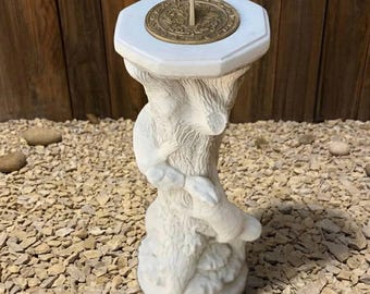 Garden Concrete Sundial Column Cement Pedestal Sculpture Handmade Stone Solar Clock Decor Outdoor Classic Column Lawn Ornament Sundial Art