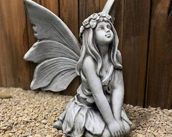 Estatua de ninfa de jardín de hormigón, escultura de hada para patio, figura de elfo de piedra para exteriores, adorno mágico hecho a mano, elfo de cemento, arte de jardín, regalo para amantes