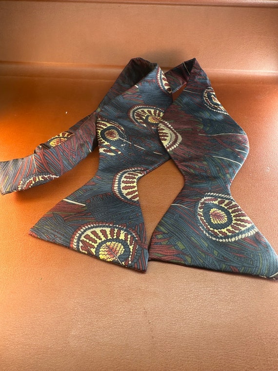 Liberty of London Hera Print Silk Bow Tie - image 6