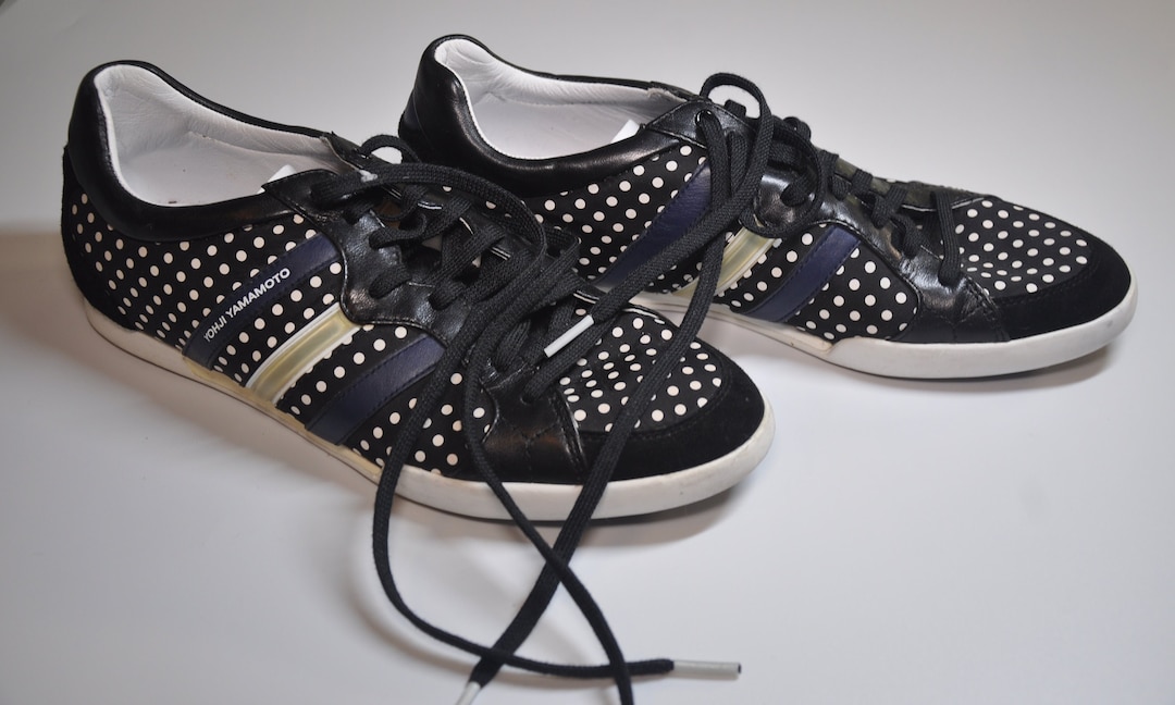 Adidas polka deals dot sneakers