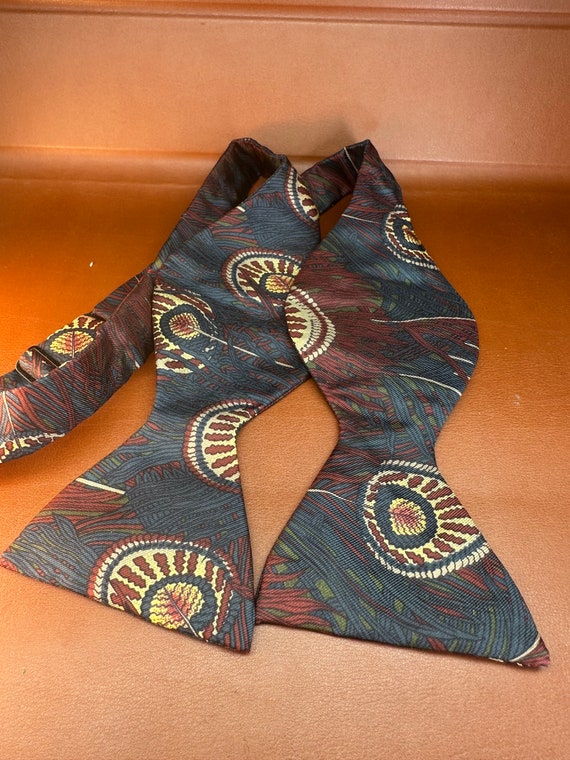 Liberty of London Hera Print Silk Bow Tie - image 7