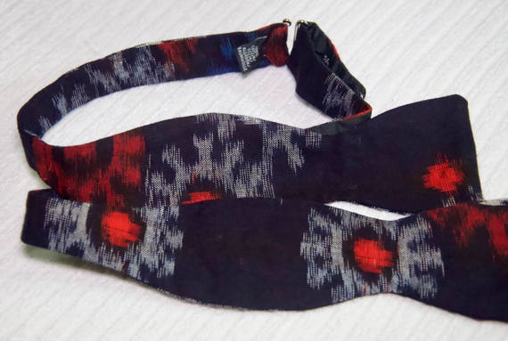 Vintage Ikat Cotton Bow Tie - image 4