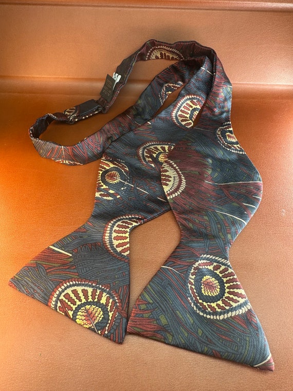 Liberty of London Hera Print Silk Bow Tie - image 3