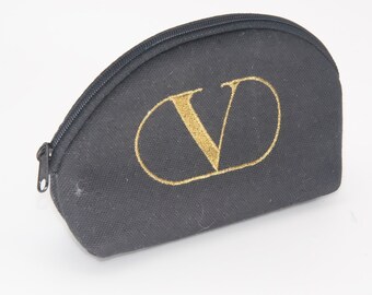 lipstick in my valentino white bolsa