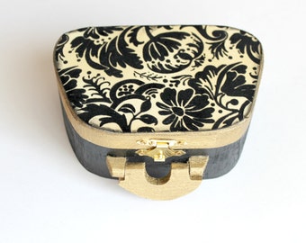 Black and White Decorative Box | Jewelry Box | Wooden Jewelry Box | Altered Box | Trinket Box | Altered Box