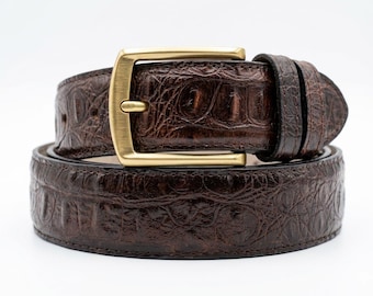 Cinturón de cocodrilo marrón oscuro