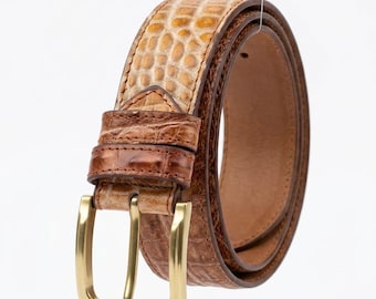 Cinturón de cuero repujado para hombre