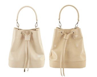 Handmade leather drawstring bag SOPHIE in beige cream neutral sand brown, lizard tejus | Ethically made