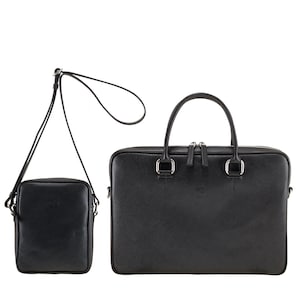 Handgefertigte Herrentasche aus Leder in Schwarz, Saffiano Crossprint | Umhängetasche TEGE x Aktentasche DAN | Unisex Laptop Tasche, Herren Geschenk | Ethisch hergestellt