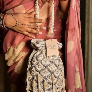 Borsa Potli di lusso HoShe con perle / Pochette da sposa avorio con perline, pochette etnica indiana