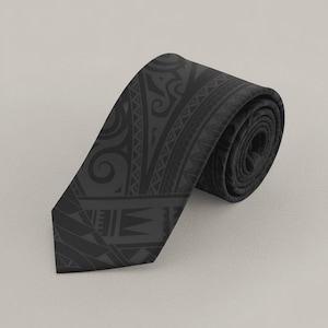 Impression guerrier samoan par The Koko Samoa cadeau pour papa cravate, motif polynésien, accessoire culturel Pasifika, bureau de mariage pour homme