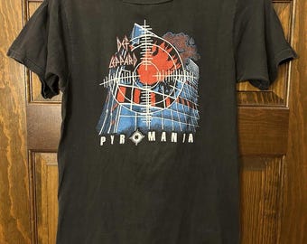 Maglietta vintage anni '80 dei Def Leppard Pyromania, stampa fronte-retro, merchandising del tour.