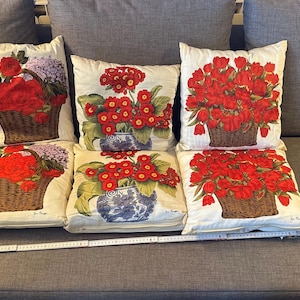 Pode incluir: Um conjunto de tr&ecirc;s canecas de cer&acirc;mica com acabamento manchado e fosco. Cada caneca apresenta uma cor diferente: azul claro, creme e cinza. As canecas t&ecirc;m um design simples e moderno.