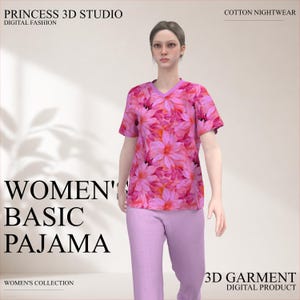 Puede incluir: Una persona modela un conjunto de pijama con estampado floral rosa. La parte superior es de cuello en V con mangas cortas, y los pantalones son de color lila claro. La imagen incluye texto: "PRINCESS 3D STUDIO", "COTTON NIGHTWEAR", "WOMEN'S BASIC PAJAMA", y "3D GARMENT".