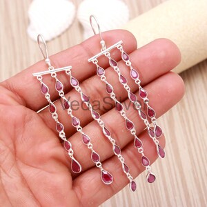 Geometrische Hängeohrringe mit natürlichem Rubin, 925er Sterlingsilber, Geburtsstein für Juli – das perfekte Geschenk