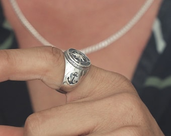 Kuzzoi Anello da uomo in argento sterling 925, con bussola, con simbolo di rosa dei venti in argento sterling 925, con sigillo marittimo, misura 60-66, 0605980624 Kuzzoi Anello da uomo in argento sterling 925, con bussola, con simbolo di rosa dei venti in argento sterling 925, con sigillo marittimo, misura 60-66, 0605980624