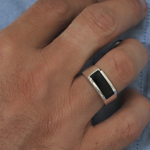Silver and Black Onyx Men&#39;s Ring, Sterling Silver Black Gemstone Modern Trendy Signet Ring, Father Christmas Gift