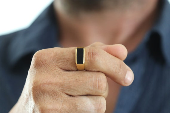 美品❣️K14 オリーブ リーフ オニキス リング 14金 ヴィンテージ 美品❣️K14 オリーブ リーフ オニキス リング 14金 ヴィンテージ