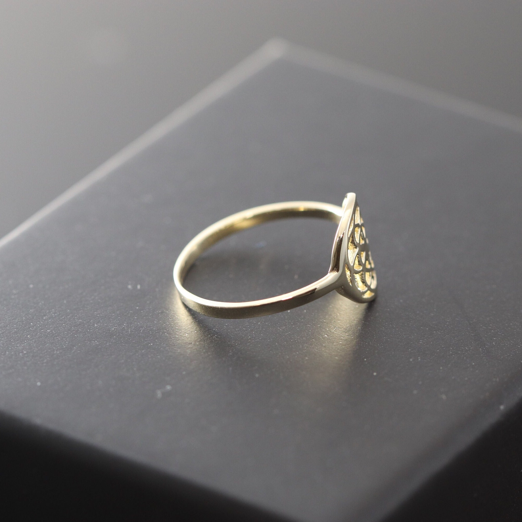 10k Yellow Gold Flower Of Life Sacred Geometry Ring For Women - Size 8, Solid Gold Disc Design