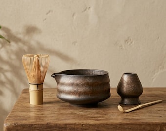 Matcha kommenset van brons | Handgemaakte matcha theeset van keramiek met goudglazuur | Japanse matcha set, ambachtelijk theecadeau | Japanse ceremonie