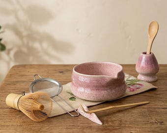 Matcha kommenset van paars keramiek | Handgemaakt geglazuurd matcha theeservies met garde | Japanse matcha set met kleurverloop, cadeau voor theeceremonie