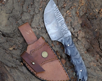 Skinner Knife Damascus Steel Craftsmanship with Leather Sheath, Tactical Utility, Ideal Gift for Collectors & Outdoor Enthusiasts