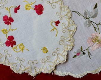 Coming Again! Beautiful Pink Daisy Flower Embroidery Cutwork Doily M 