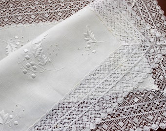 Vintage Doilies Two White Cutwork Tray Cloth Handmade Linen Bobbin Lace Pair Cotton Hand Embroidery Placemats