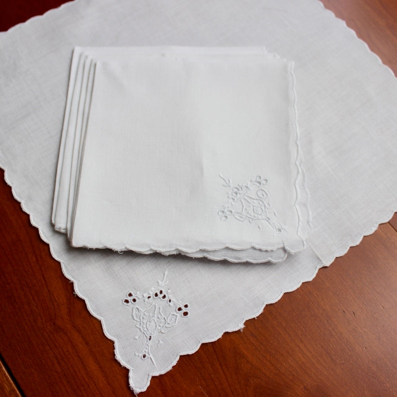 Vintage Napkins White Linen Luncheon Dinner Embroidered Madeira Cutwork 6 Hand Loving Cup Unused image 5