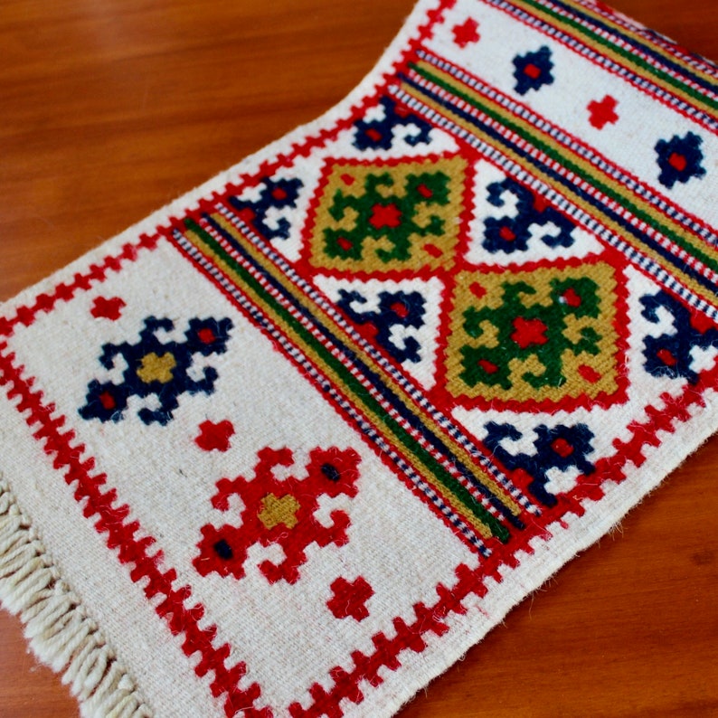 Vintage Handwoven Table Runner Ethnic Bold Wool Bright Red Black Beige Green Brown Fringe Rug 40 Inch image 9