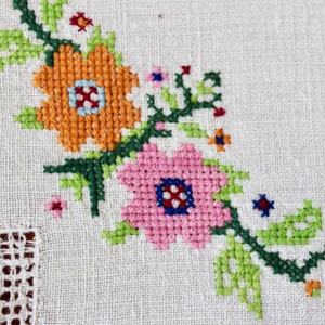 Vintage Linen Tablecloth Topper Embroidered Cross Stitch Pink Orange Green Hand Embroidery Mosaic Lace Drawn Thread Fancy Spring image 5