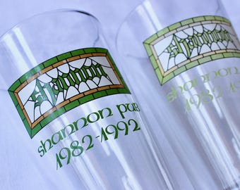 Vintage Pint Glasses Shannon Pub Buffalo New York Irish Pair Green