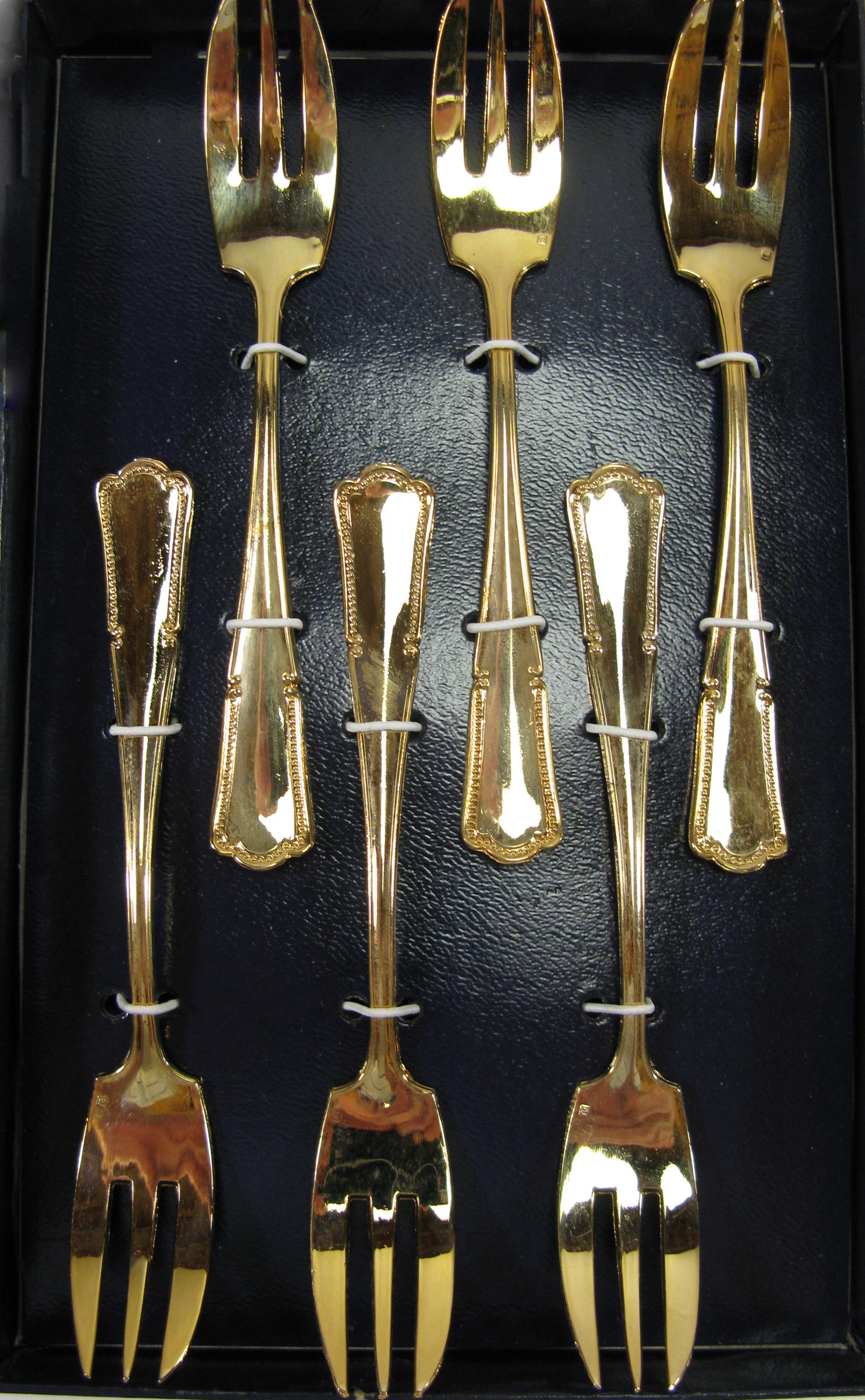Six belles fourchettes à gâteau françaises plaquées or 24 carats dans une boîte, état impeccable jamais été utilisées fourchettes à gâteau plaquées or - France