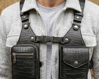 Bolsa de arnés de pecho de cuero negro con textura de cocodrilo / Equipo utilitario con estampado de cocodrilo