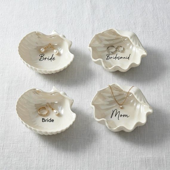 Personalized Shell Jewelry Tray, Custom Name Ring Dish, Coastal Trinket Tray, Ceramic Jewelry Plate, Bridesmaid Gift, Mothers Day Gift