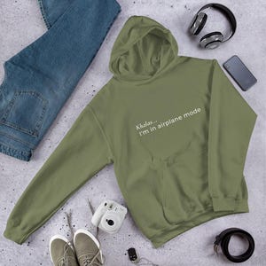 Khalas I’m in Airplane Mode Hoodie | Funny Arabic Hoodie | Burnout Sweatshirt | Arab Girl Streetwear | Cosy Unisex Hoodie