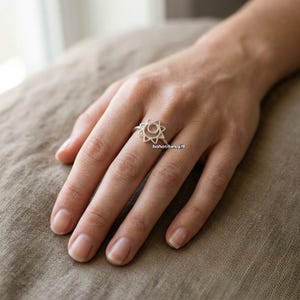 Ring van 925 sterling zilver met zonnestralenmotief, derde oogring, verfijnde hemelse ring, boho zonnering, minimalistische zilveren sieraden, cadeau voor haar