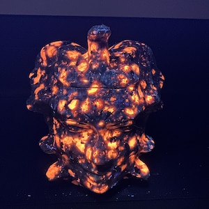 4'' Hand carved Yooperlite Medusa Skull|Reiki Healing Crystal Statue Figurine for Root/Third Eye Chakra, Protection & Spiritual Growth