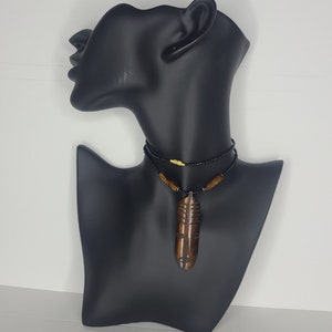 African jewelry, African design, bone jewelry, Handmade jewelry, African jewelry, bone pendants, Kenyan pendants.