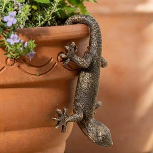 Gecko Hanging Planter Figurine Garden Decor Resin Lizard Pot Clip Ornament