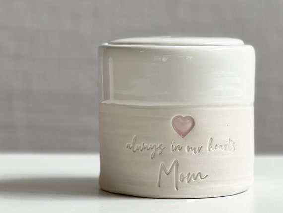 Custom Ceramic Cremation Urn: Personalized Mom Keepsake Urn